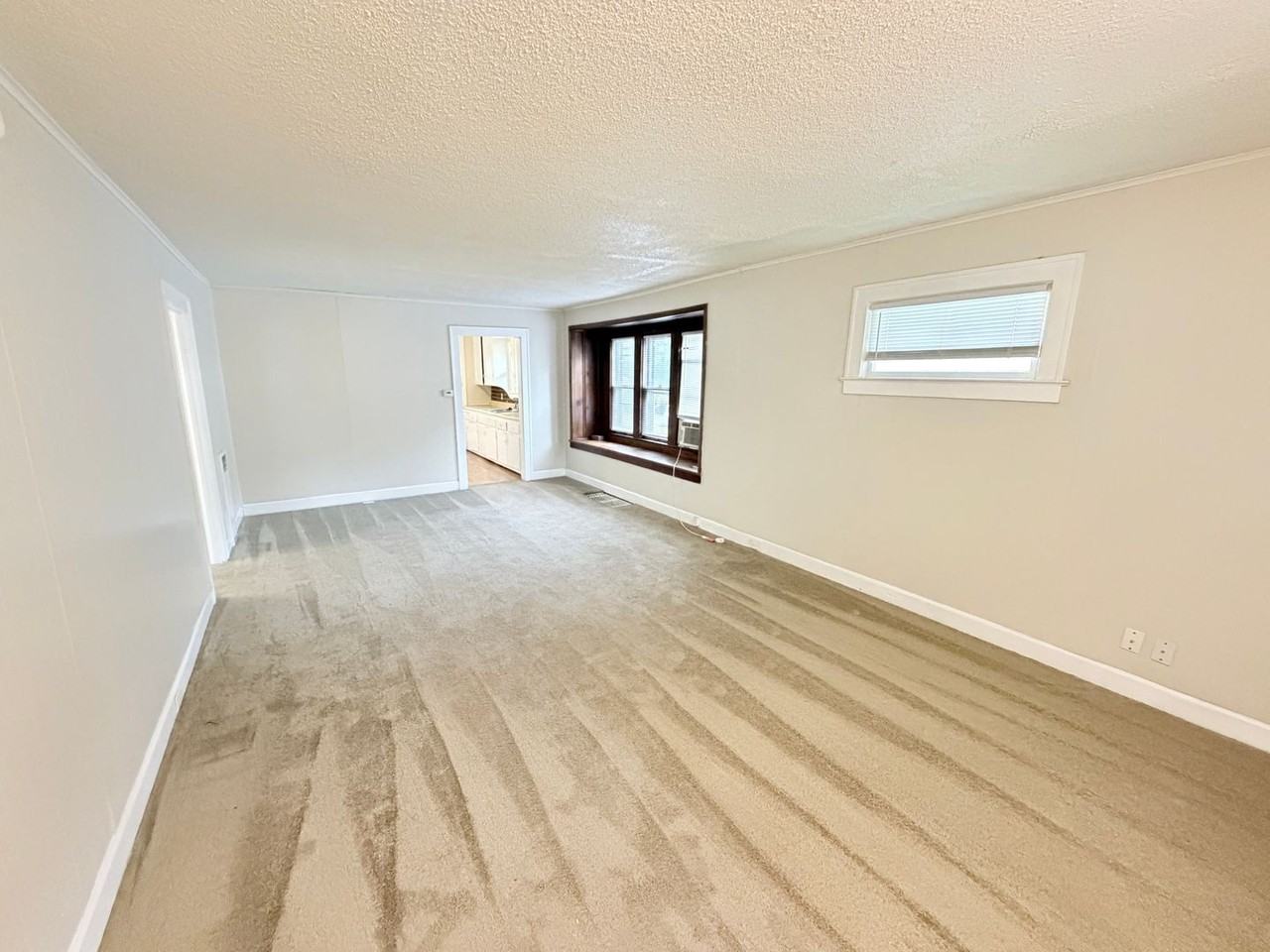 2837 N 42nd St - Photo 2 of 13