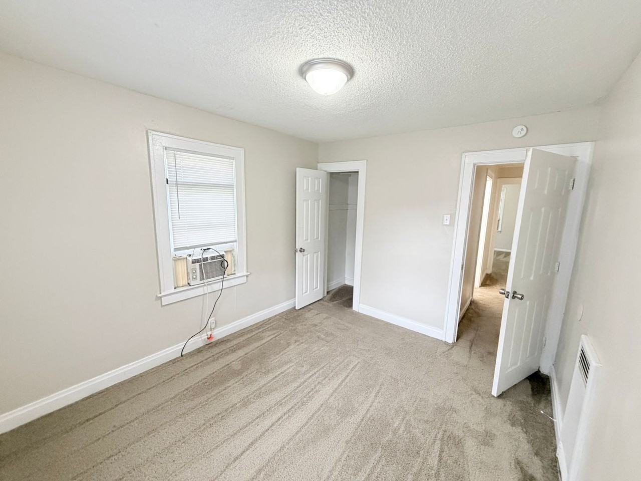 2837 N 42nd St - Photo 7 of 13