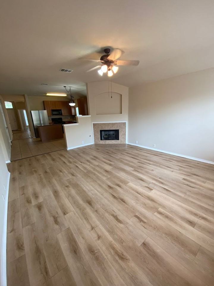 2307 Paradise Ridge Dr - Photo 4 of 16