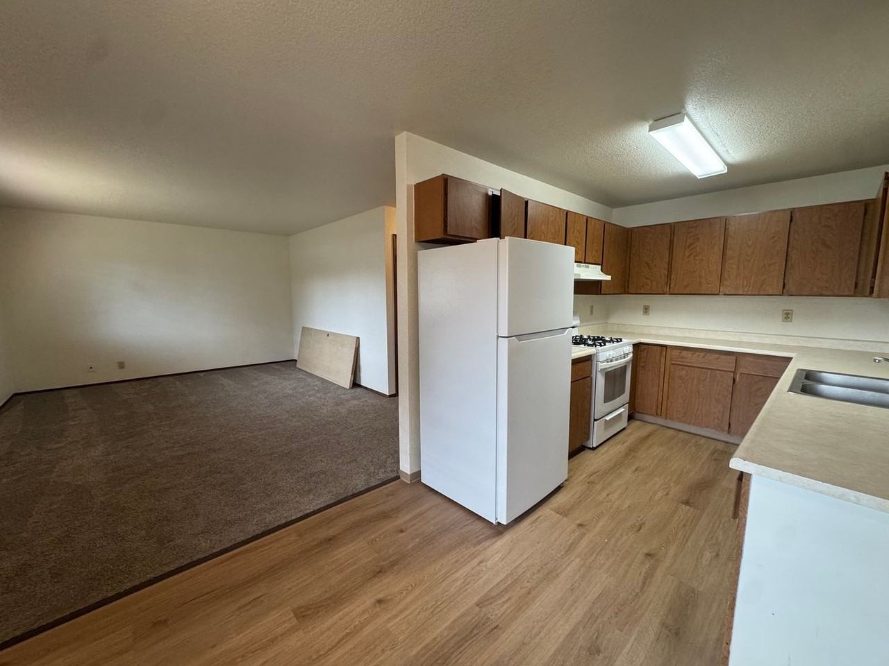 4139 D St - Photo 6 of 11