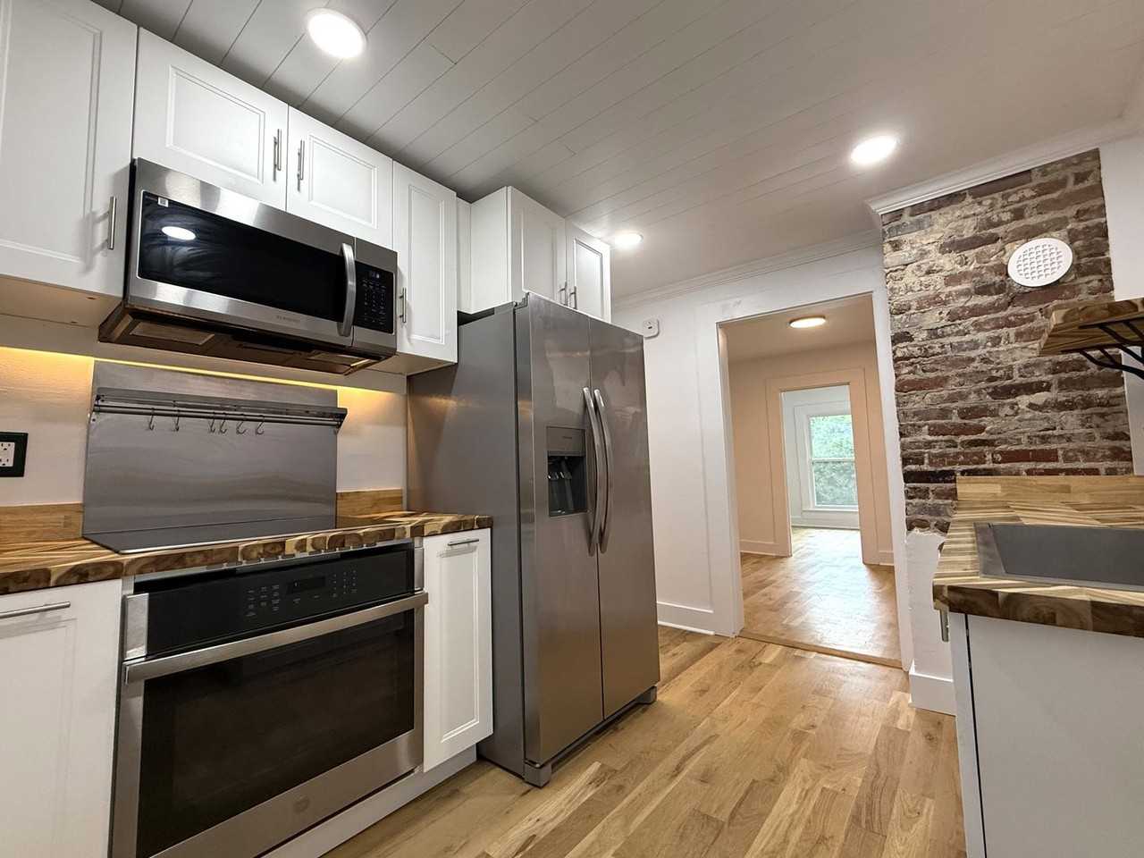 681 Angier Ave Ne - Photo 6 of 16