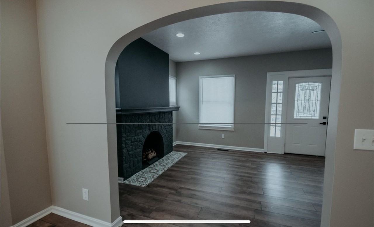 637 S 44th St - Photo 5 of 36