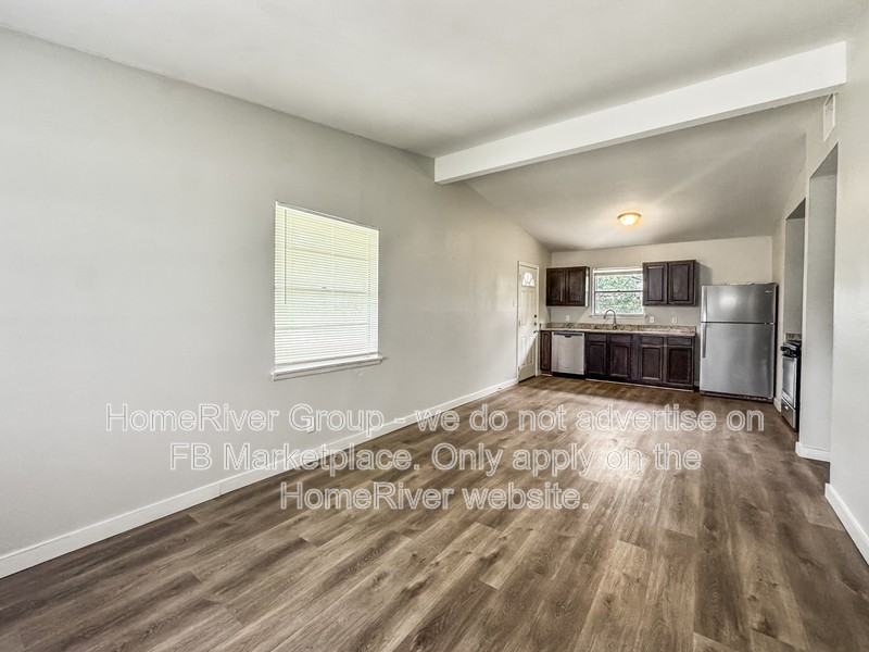 4814 Castle Arms - Photo 3 of 24