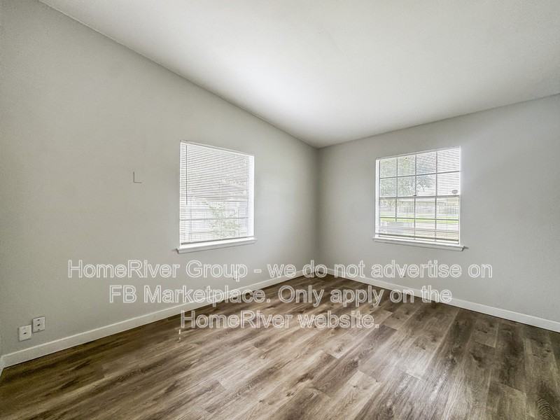 4814 Castle Arms - Photo 7 of 24