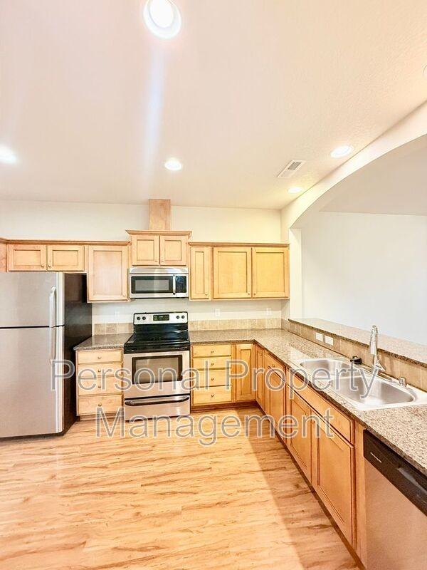 2406 Ne 130th Ave - Photo 5 of 27