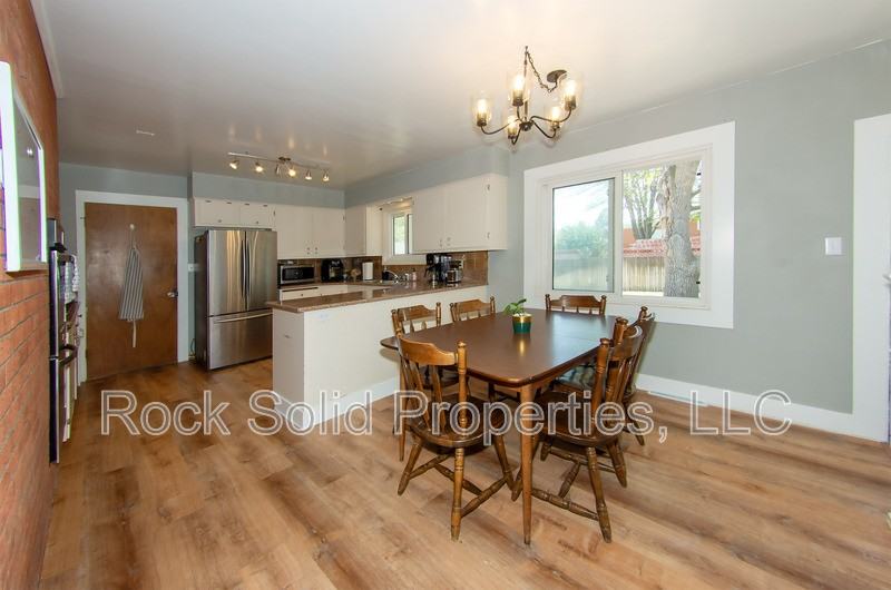 5512 Frederick Dr - Photo 6 of 31