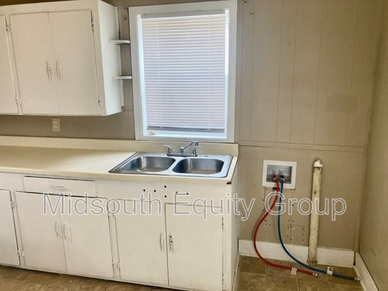 108 Muse St - Photo 6 of 17