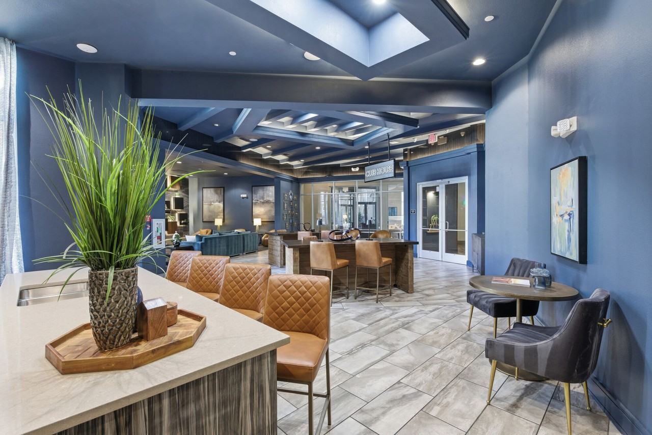 Capitol at Stonebriar - Photo 7 of 43