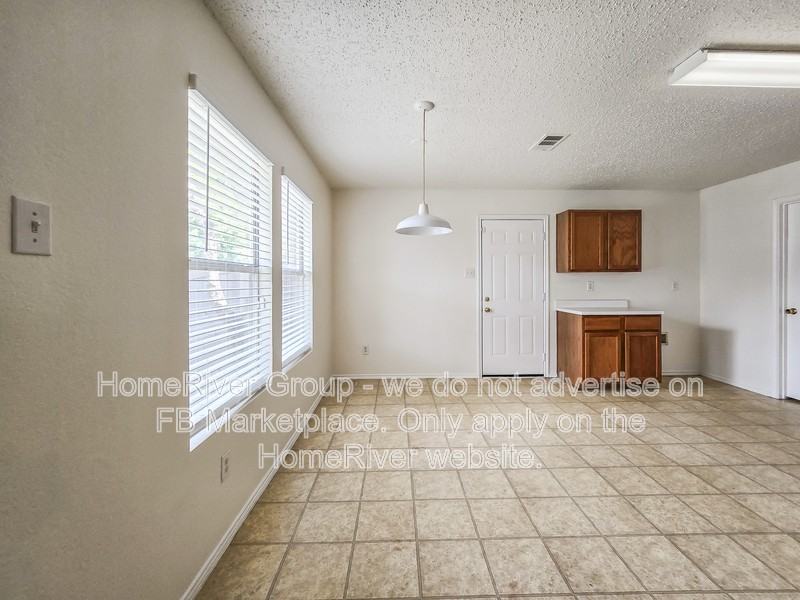 8011 Mosstree Dr - Photo 5 of 21