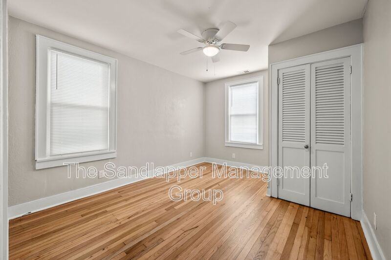 2319 Kent Ave - Photo 6 of 9
