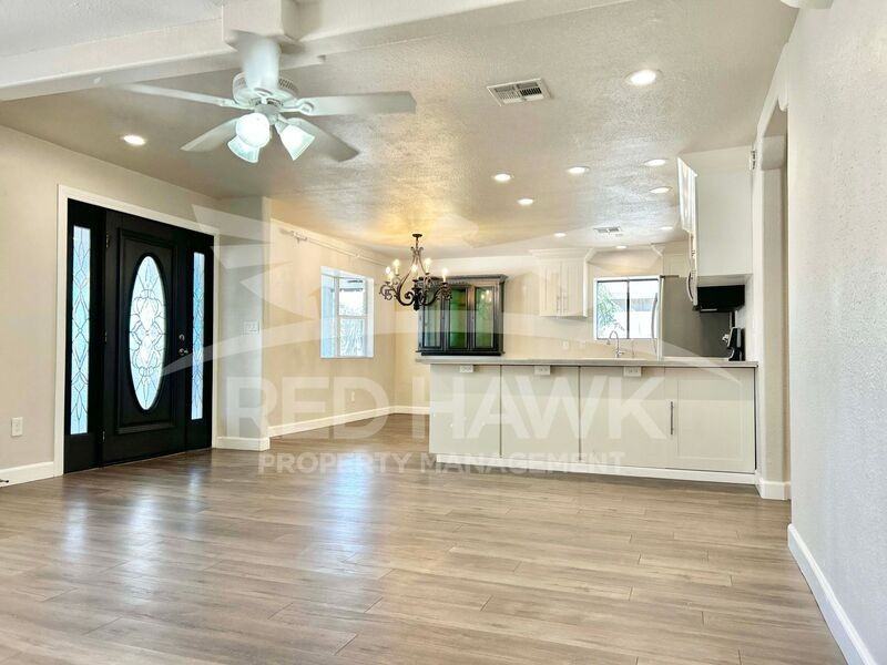 281 S California St - Photo 5 of 31