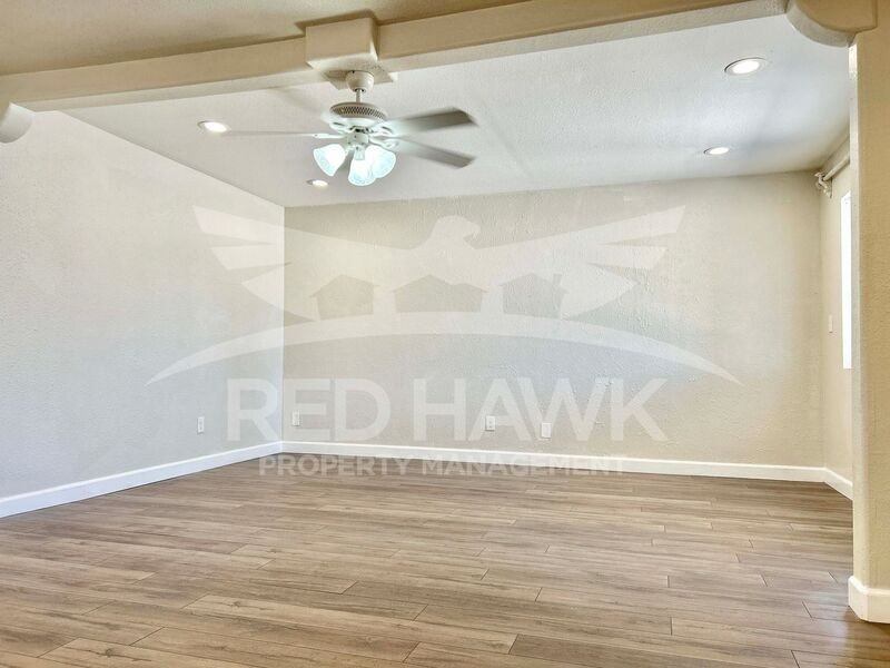281 S California St - Photo 6 of 31