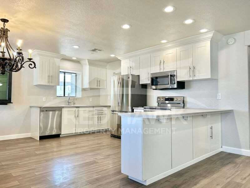 281 S California St - Photo 7 of 31