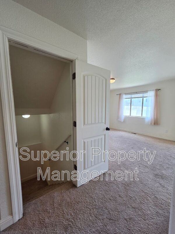 3921 Gunsmoke Rd - Photo 5 of 22