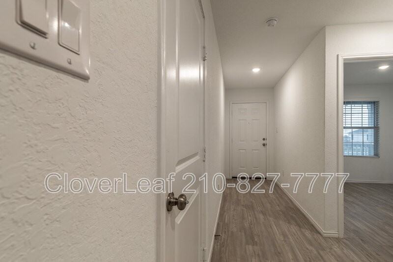 5507 Basil Chase - Photo 4 of 31