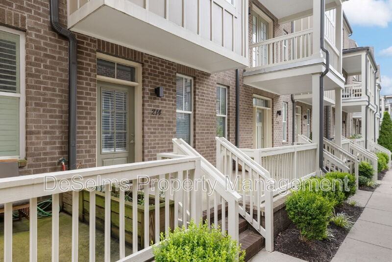 214 Porter Village Cir - Photo 2 of 17