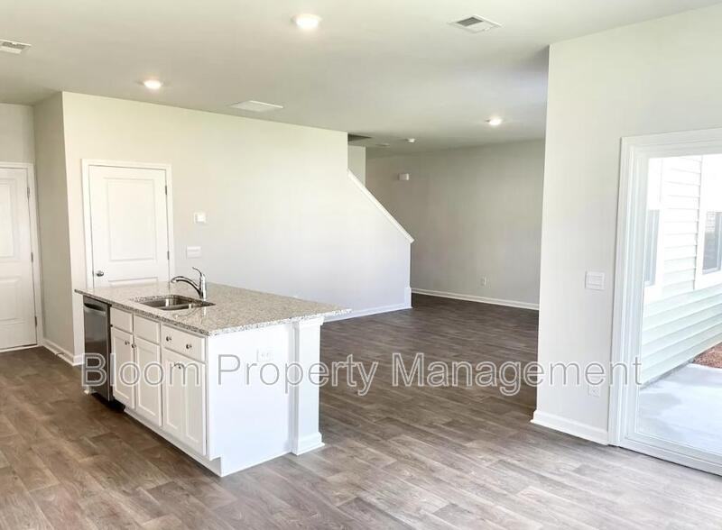 825 Kirby Ct - Photo 3 of 15