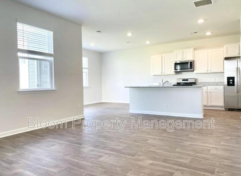 825 Kirby Ct - Photo 4 of 15