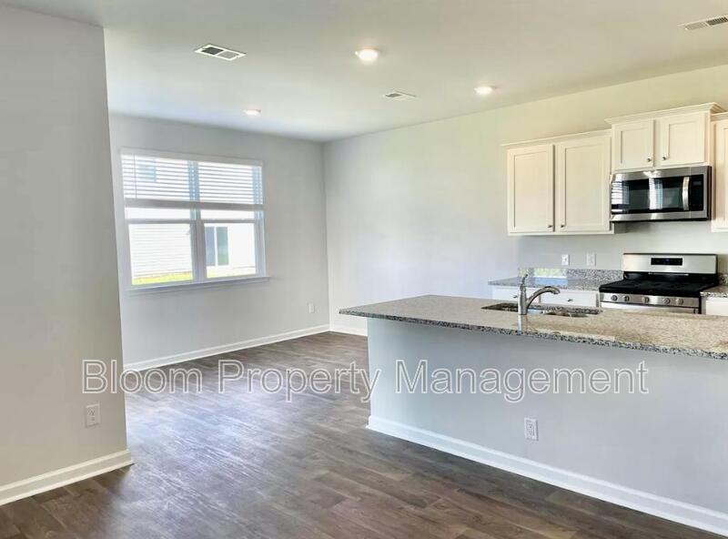 825 Kirby Ct - Photo 5 of 15