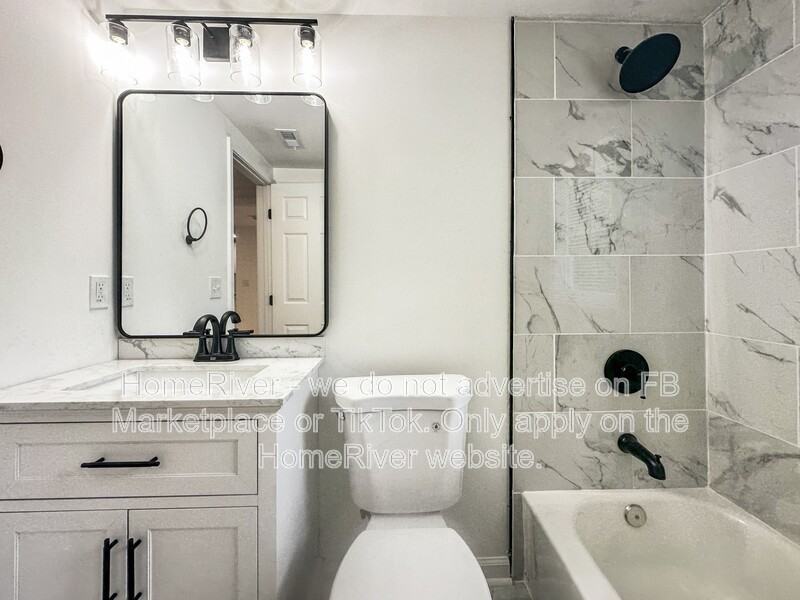 2313 Poplar St - Photo 5 of 14