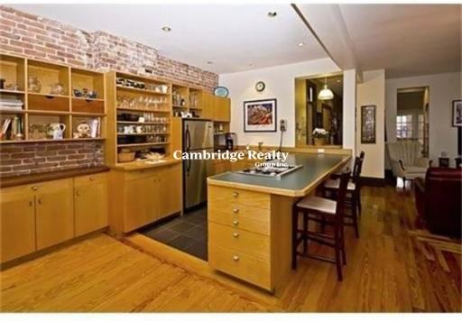 18 Sunset St #3T - Photo 5 of 23
