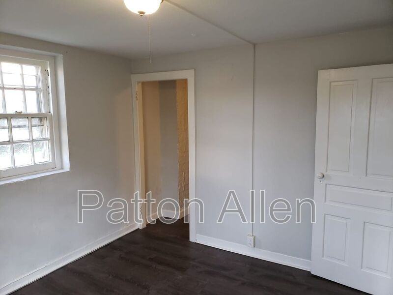 116 E Chestnut St #16 - Photo 6 of 24