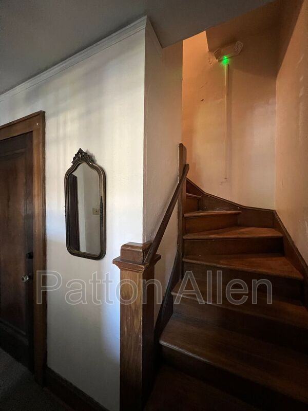 24 Majestic Ave #4 - Photo 4 of 24