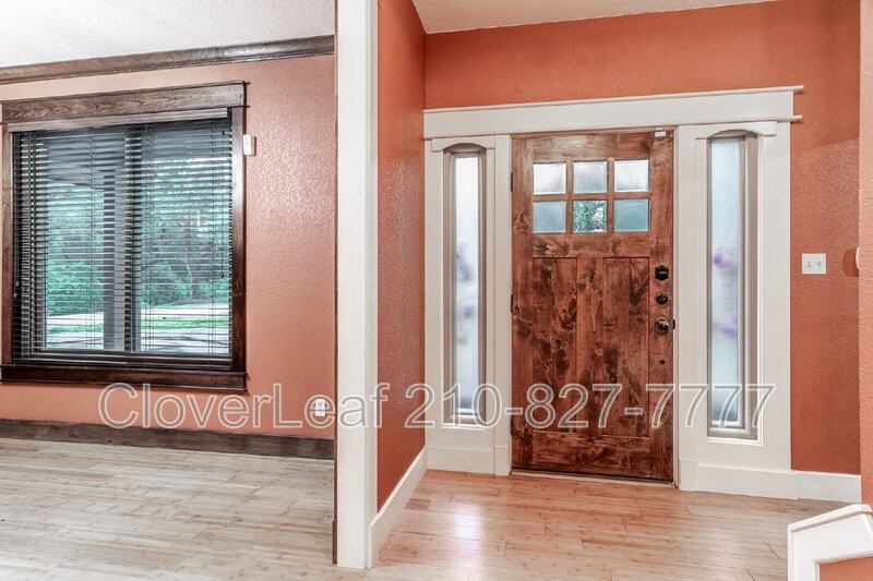 1025 Flaming Oak Dr - Photo 7 of 44