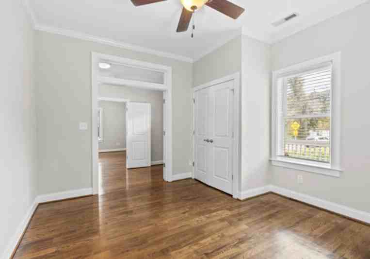 300 Mill Rd - Photo 6 of 15