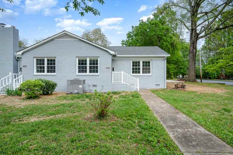 1600 Flynwood Dr - Photo 2 of 17