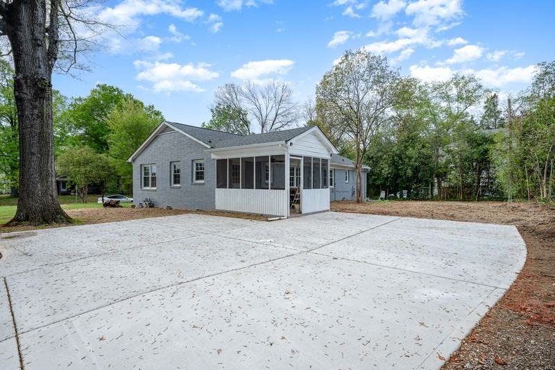 1600 Flynwood Dr - Photo 3 of 17