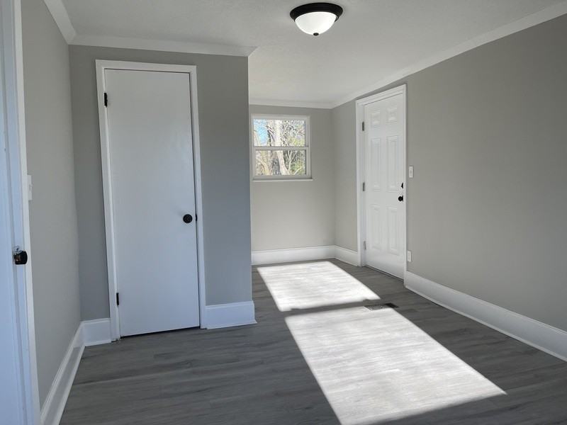 202 E Columbia Ave - Photo 3 of 19