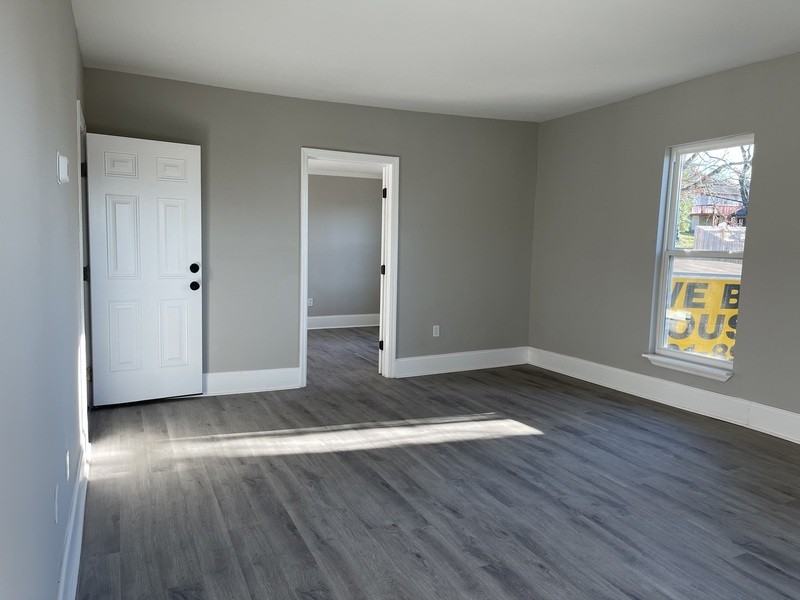 202 E Columbia Ave - Photo 5 of 19