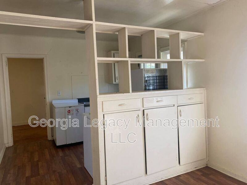21 Andrews Ct #101 - Photo 2 of 7