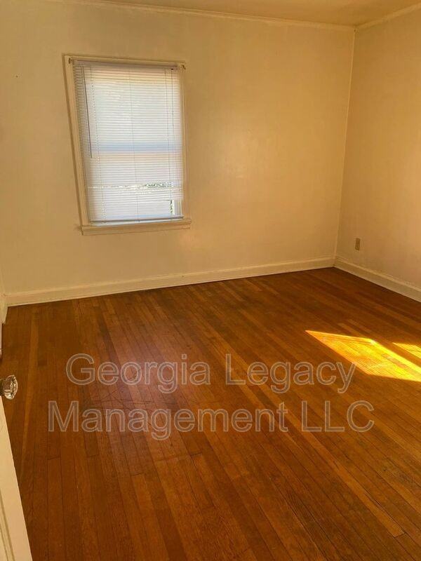 21 Andrews Ct #101 - Photo 5 of 7
