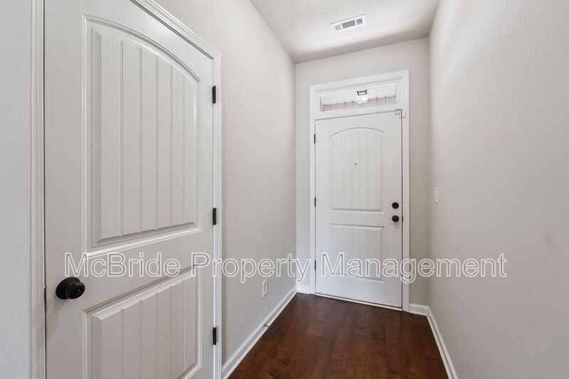 857 Westlawn Dr - Photo 3 of 23