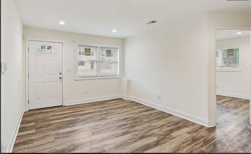 217 12th St W - Photo 2 of 8