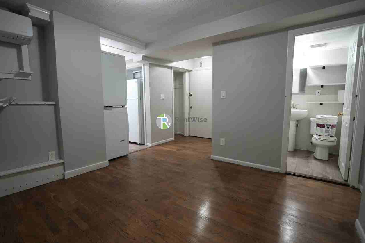 128 Fuller St #8 - Photo 4 of 8