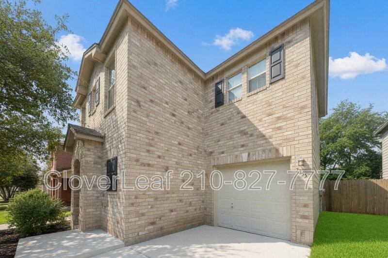 7435 Circle Farm - Photo 2 of 35