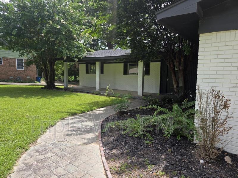 1908 E Lakeview - Photo 3 of 32