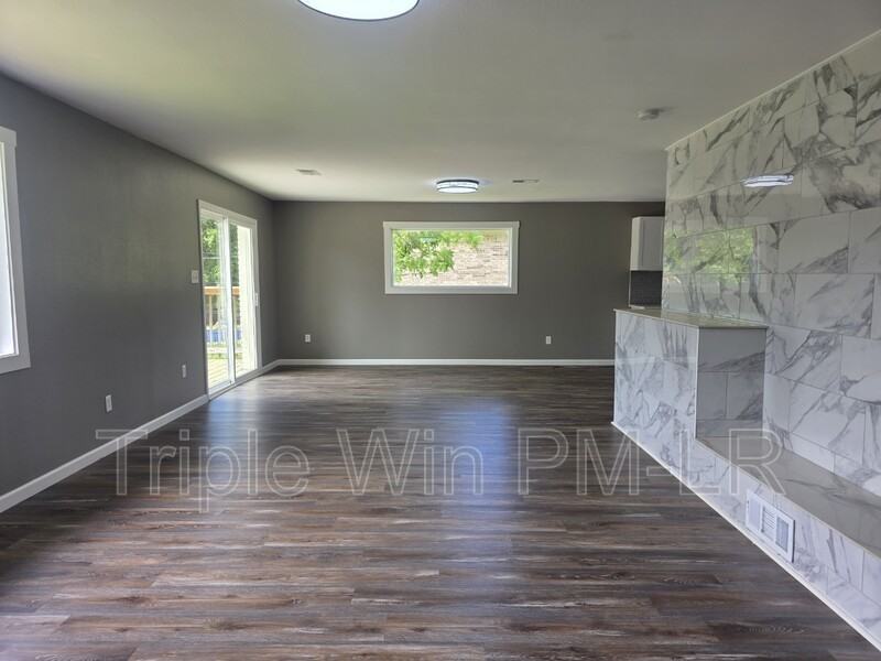 1908 E Lakeview - Photo 7 of 32