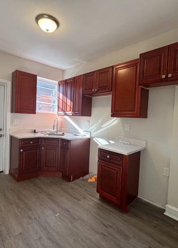 410 N Loudon Ave - Photo 2 of 23