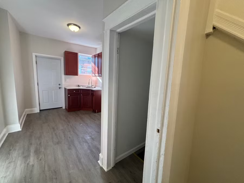 410 N Loudon Ave - Photo 4 of 23