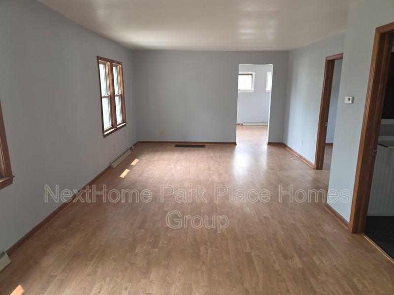 614 Prairie St - Photo 5 of 7