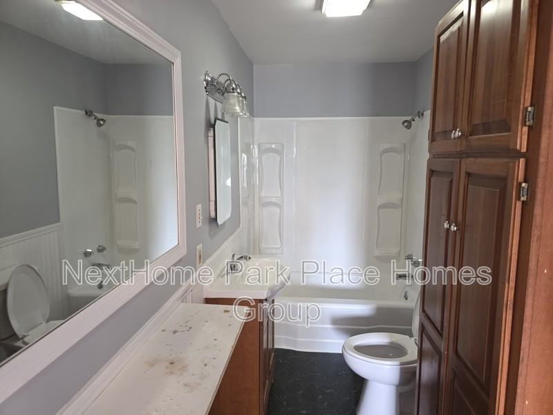 614 Prairie St - Photo 6 of 7