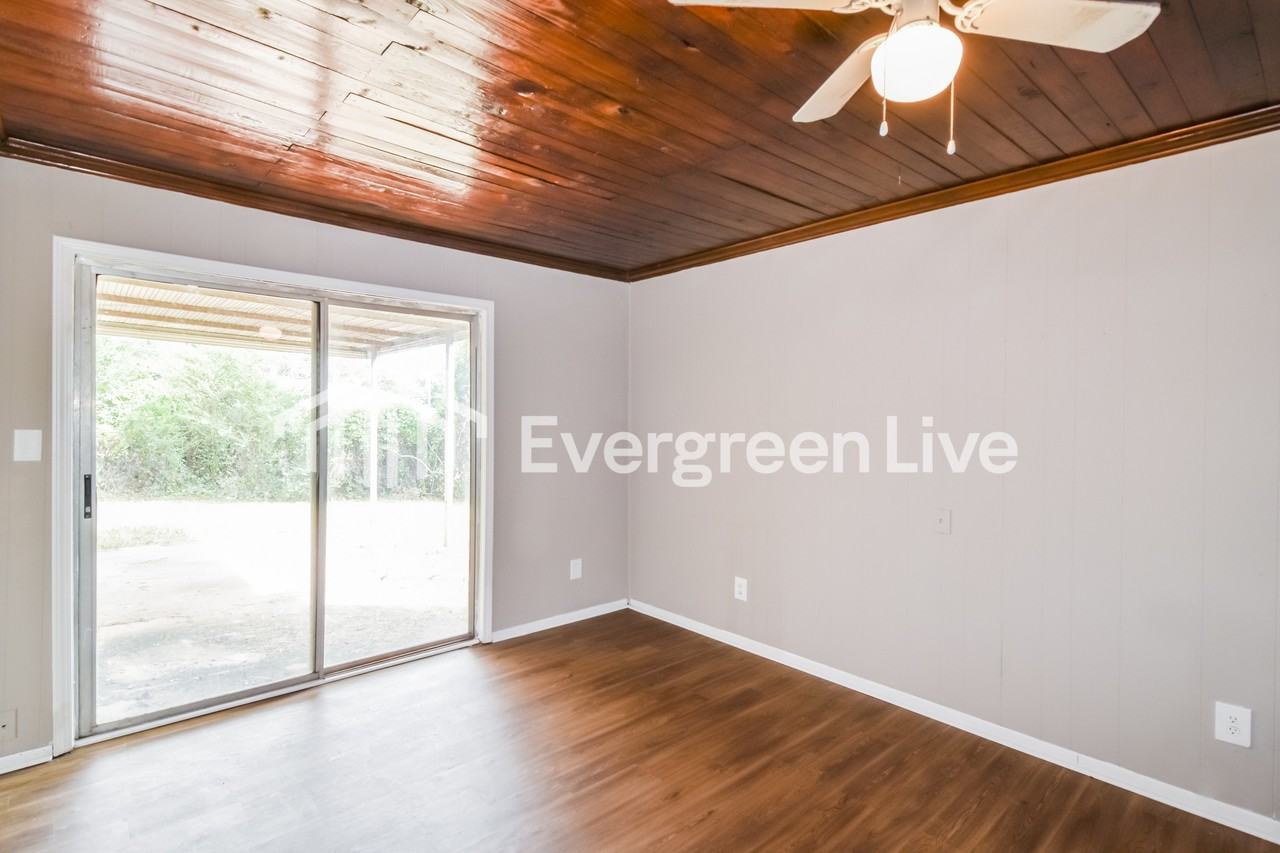 203 Juniper Ct - Photo 6 of 15