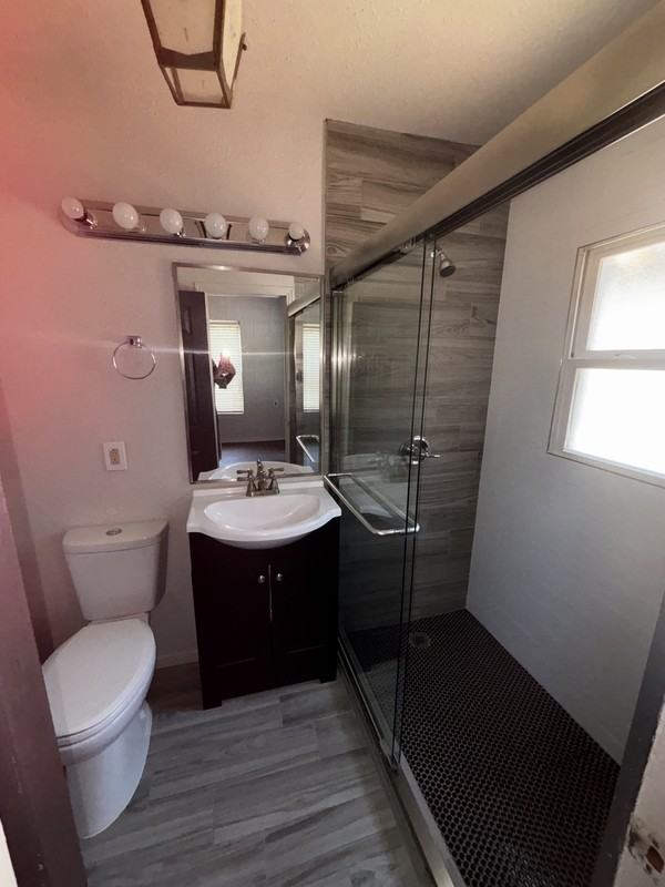 1718 25th St - Photo 6 of 9