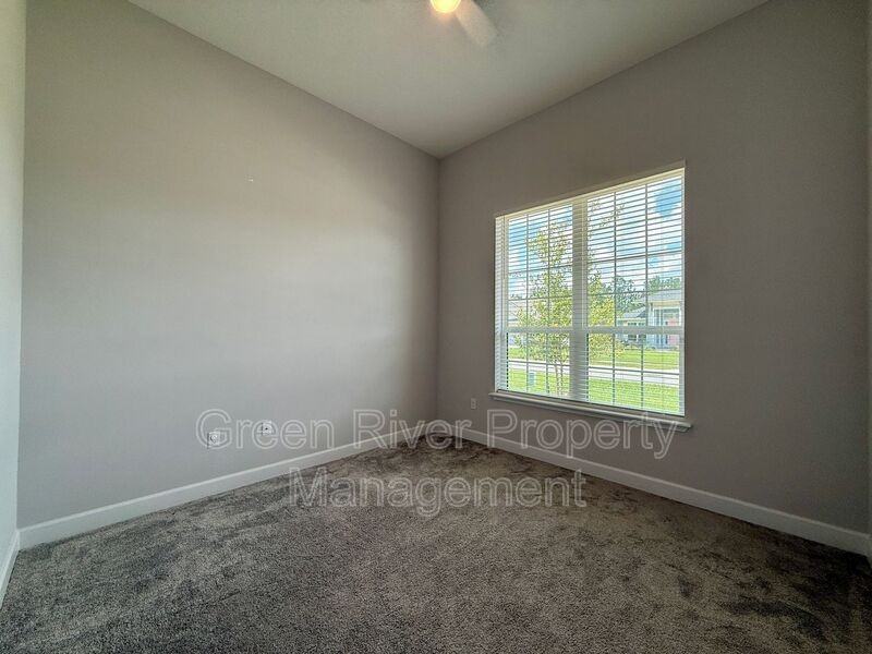 1818 Sandy Creek Pkwy - Photo 5 of 50