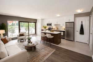 featured image of 1720 Paris St