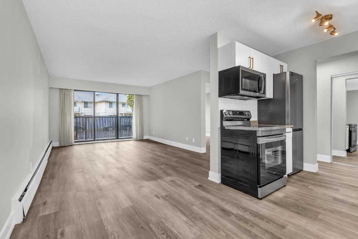 Maple Manor Apartments - Photo 4 of 18